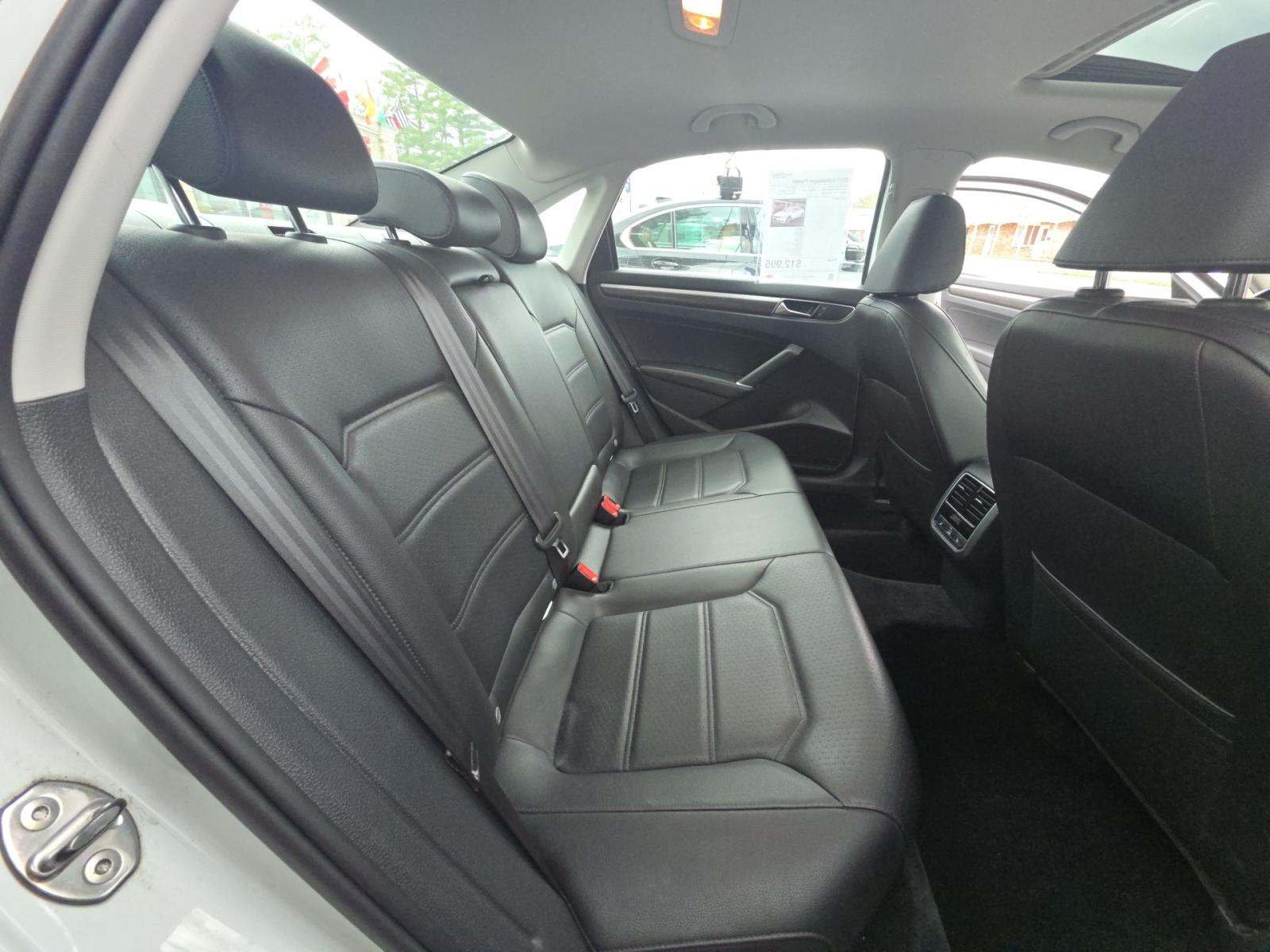 2017 Volkswagen Passat 1.8T SE FWD
