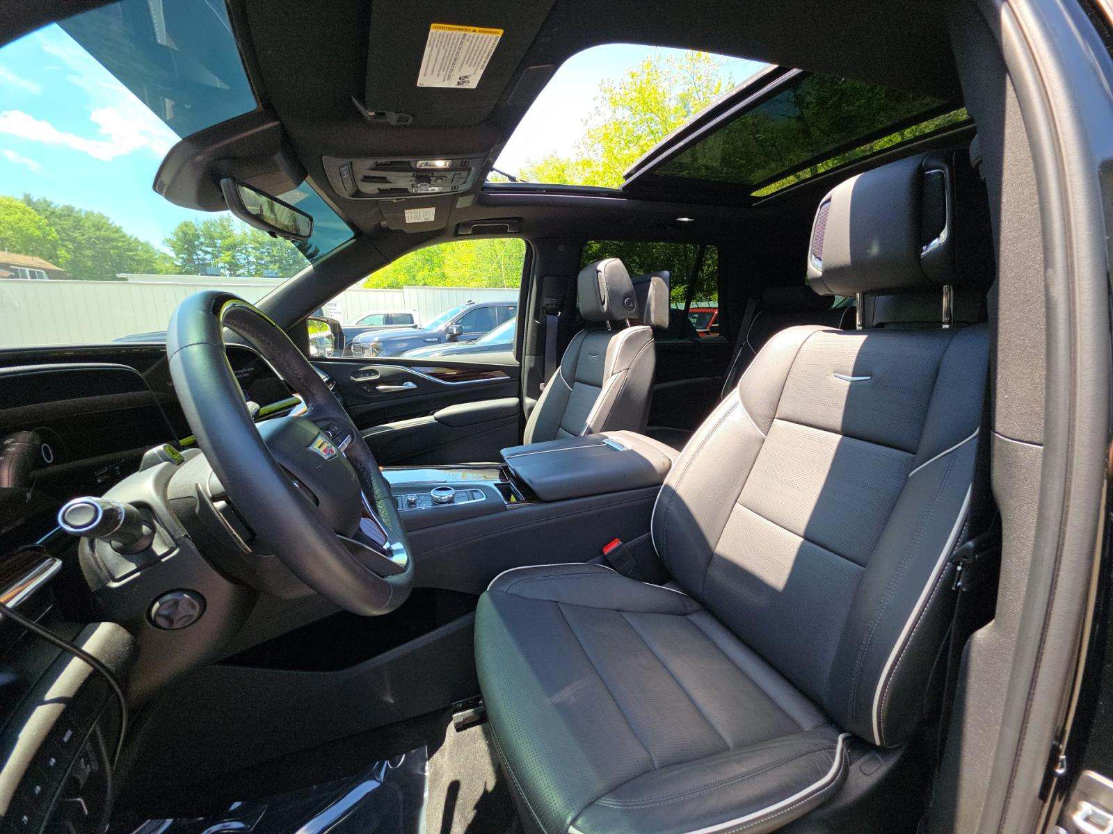 2024 Cadillac Escalade Premium Luxury AWD