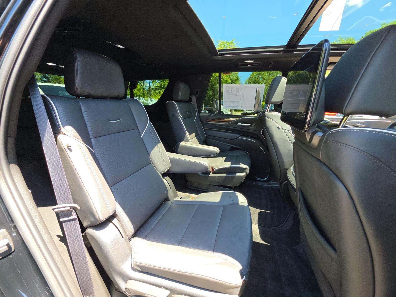 2024 Cadillac Escalade Premium Luxury AWD