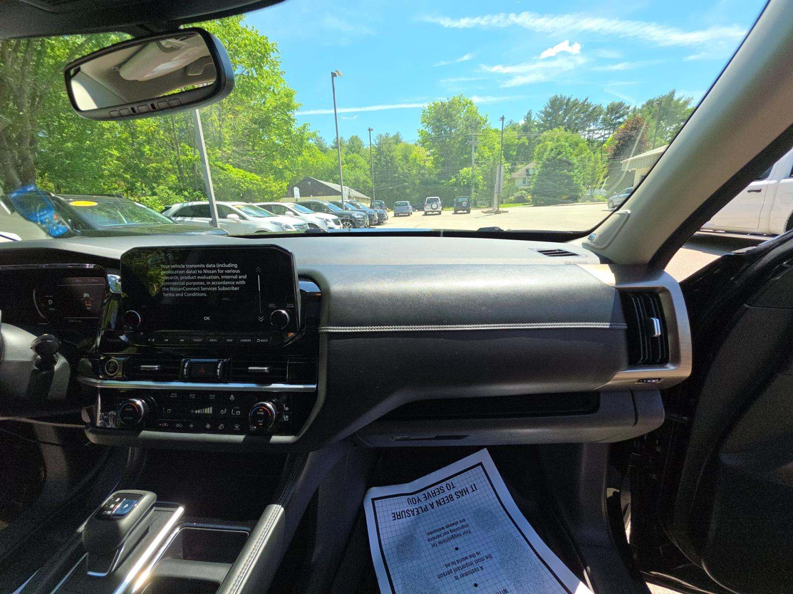 2022 Nissan Pathfinder Platinum AWD