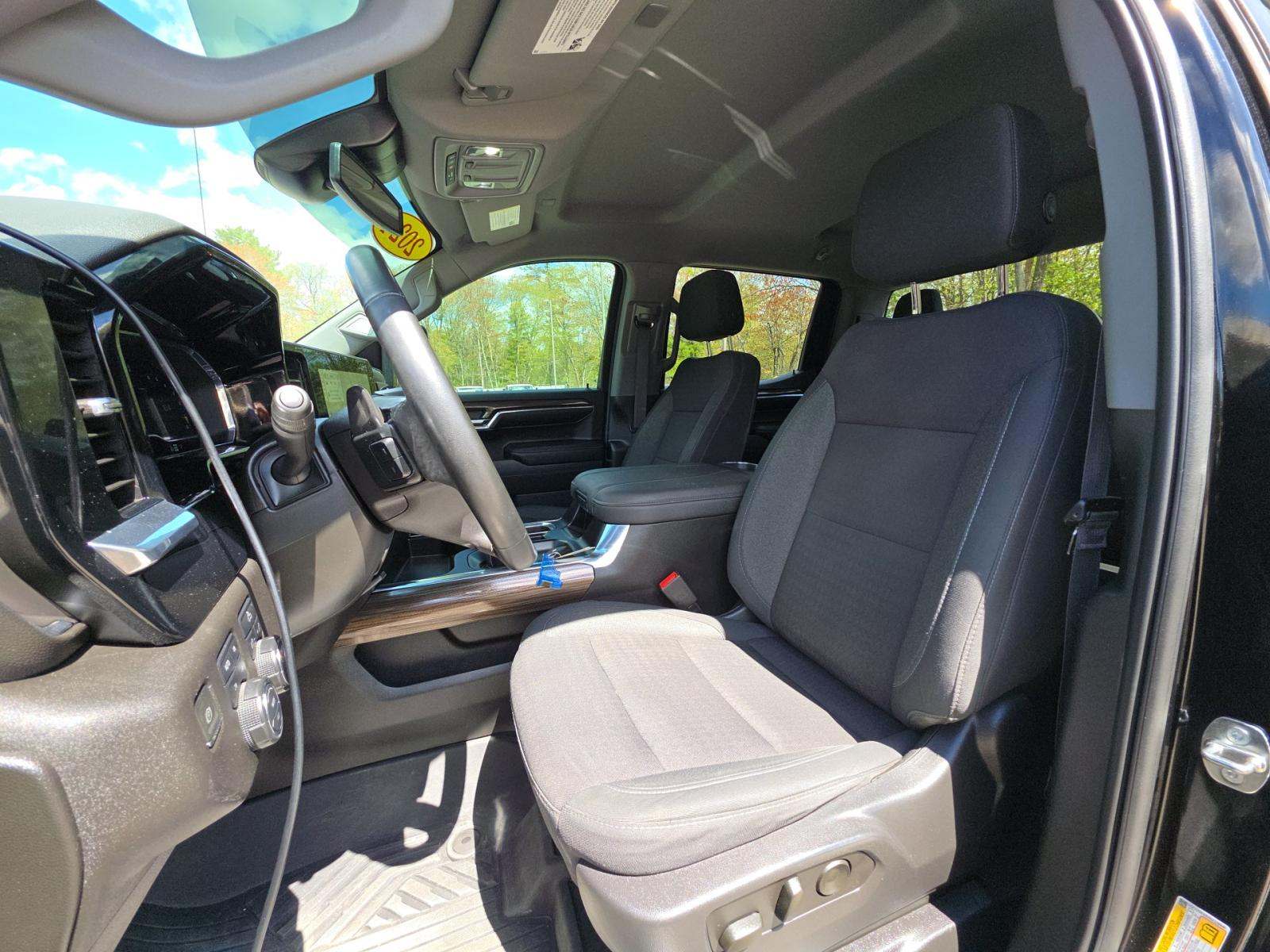 2024 Chevrolet Silverado 1500 RST AWD