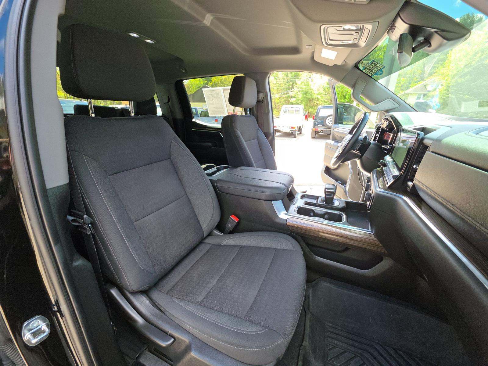 2024 Chevrolet Silverado 1500 RST AWD
