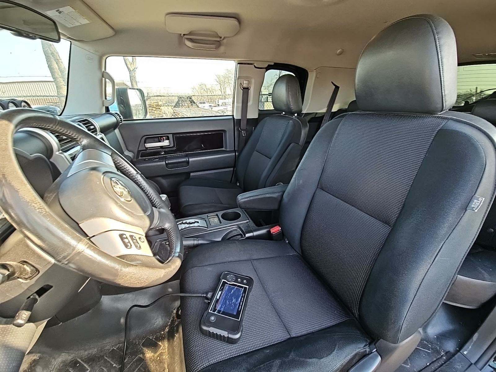 2010 Toyota FJ Cruiser Base AWD