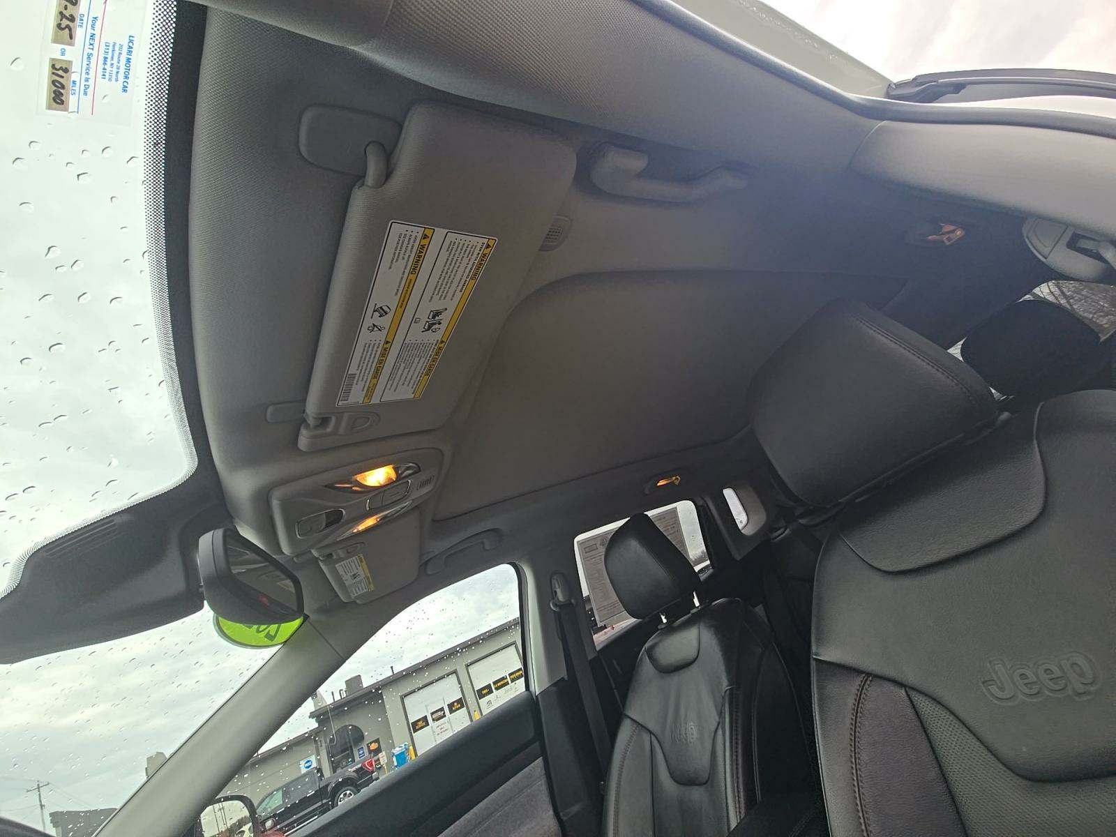 2022 Jeep Compass Latitude Lux AWD