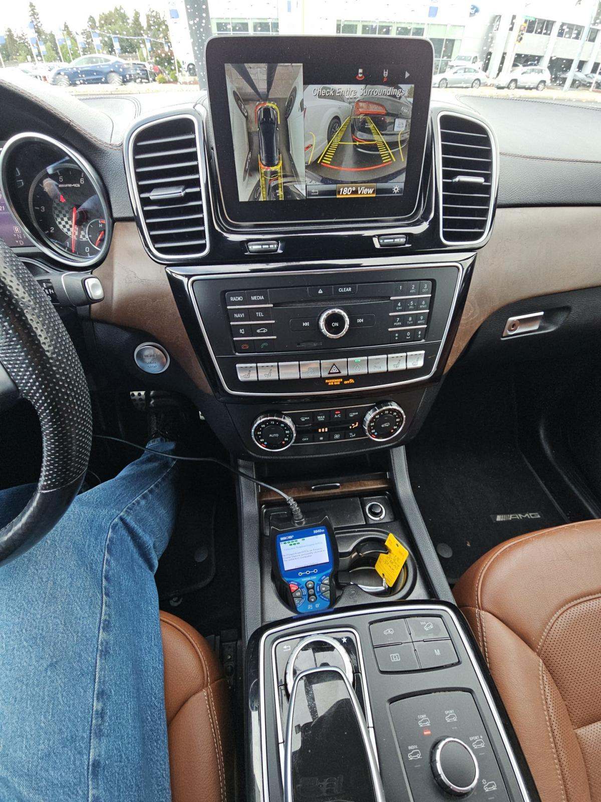 MERCEDES-BENZ GLE - 10