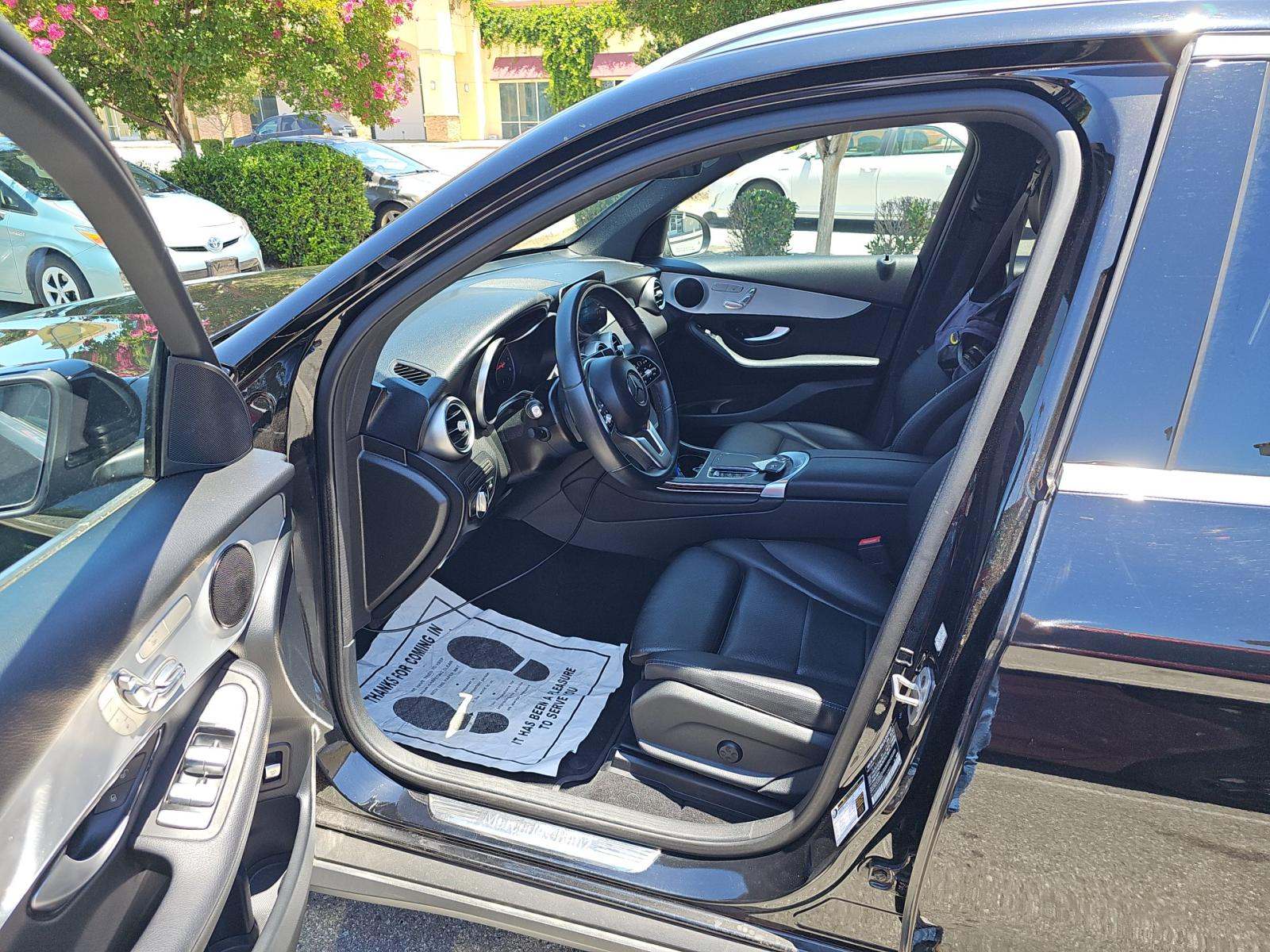 2022 Mercedes-Benz GLC GLC 300 AWD
