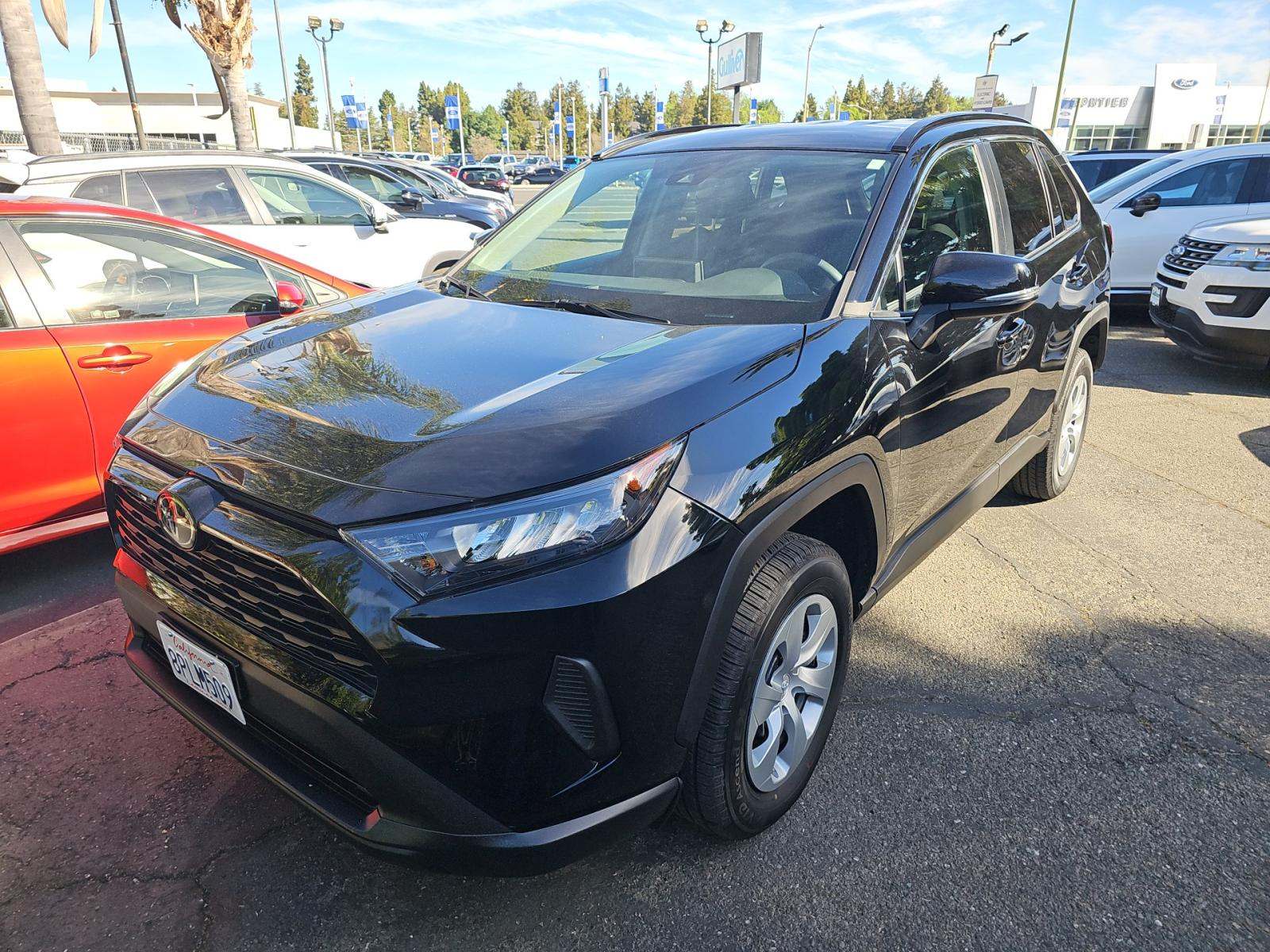 2020 Toyota RAV4 LE FWD