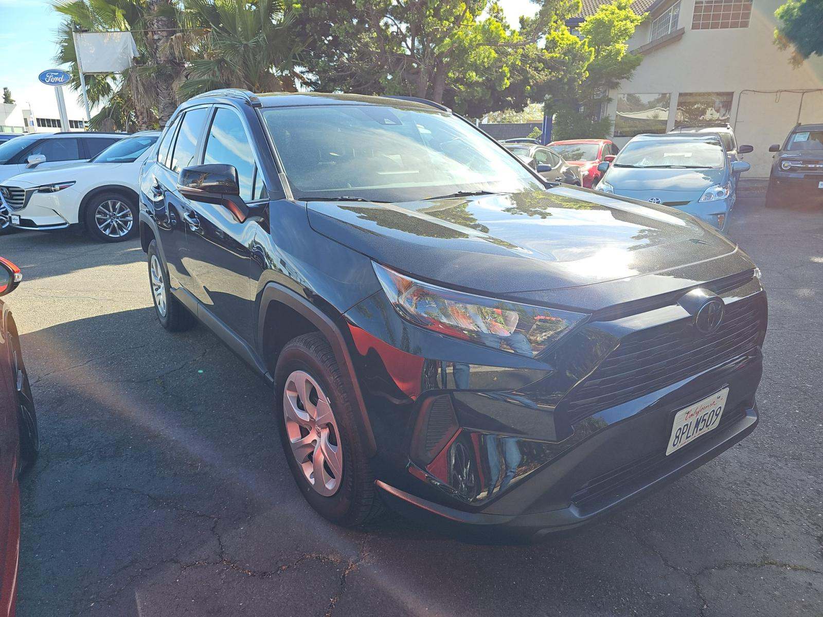 2020 Toyota RAV4 LE FWD