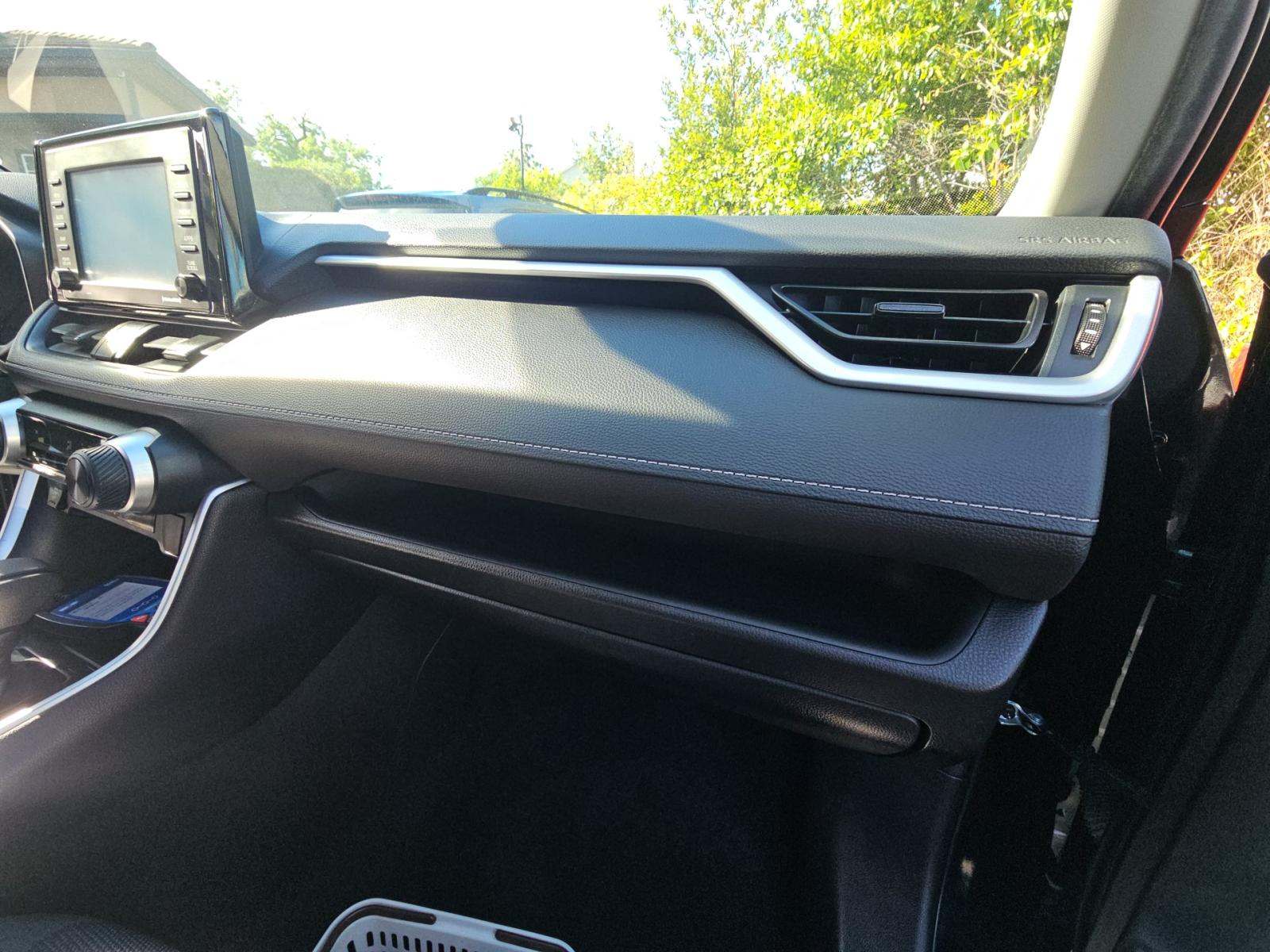 2020 Toyota RAV4 LE FWD