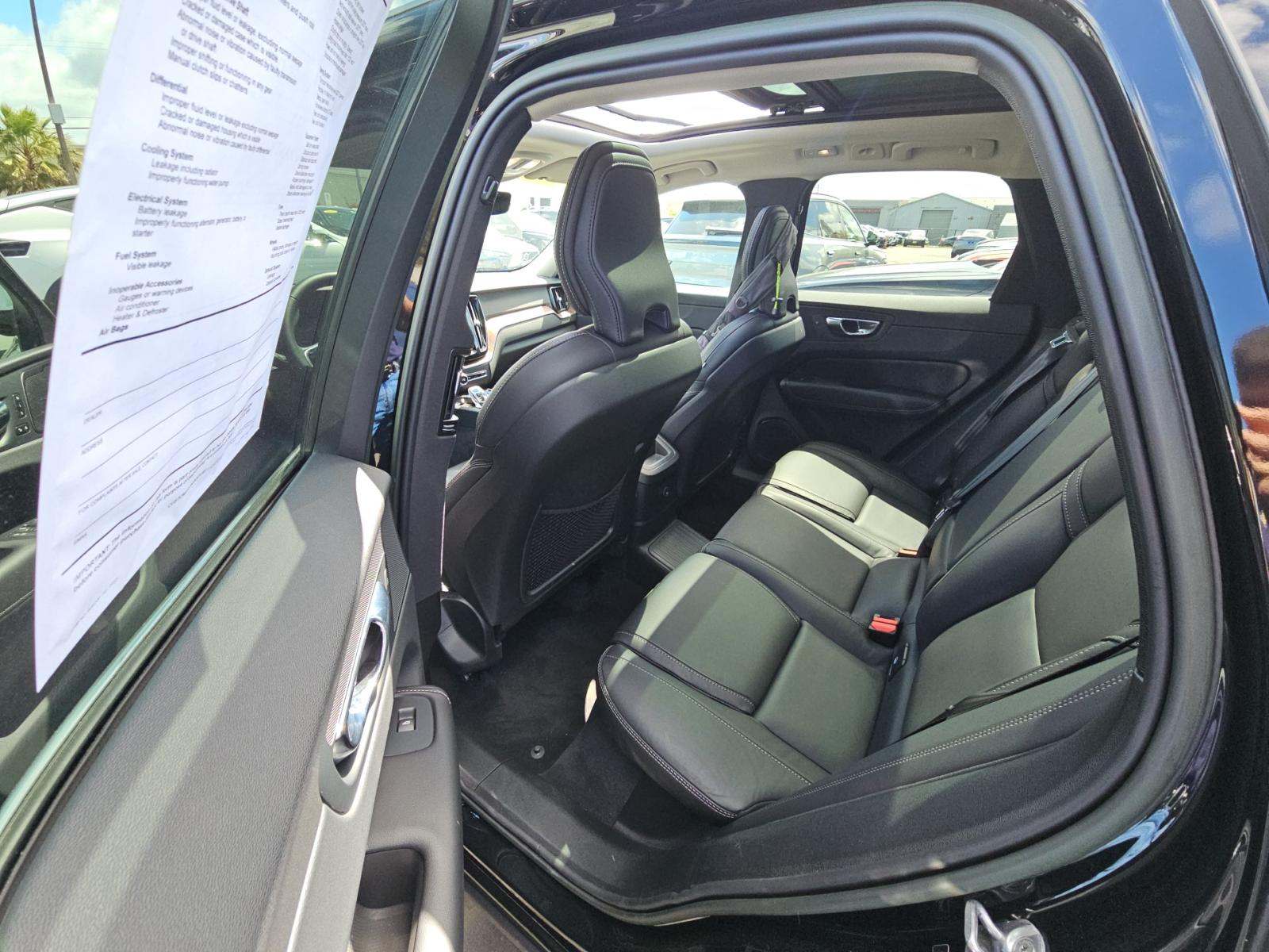 2023 Volvo XC60 Recharge T8 Ultimate AWD