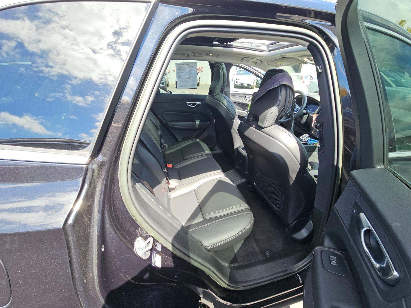 2023 Volvo XC60 Recharge T8 Ultimate AWD