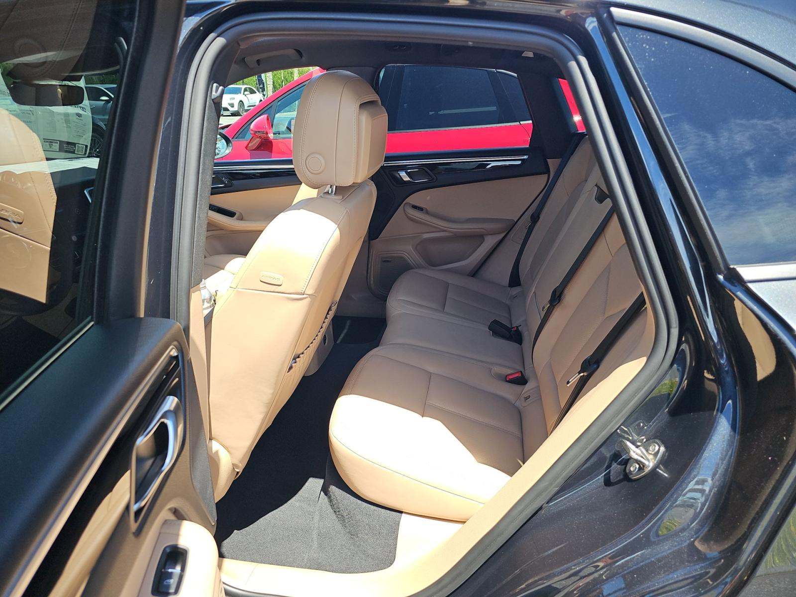 2024 Porsche Macan Base AWD