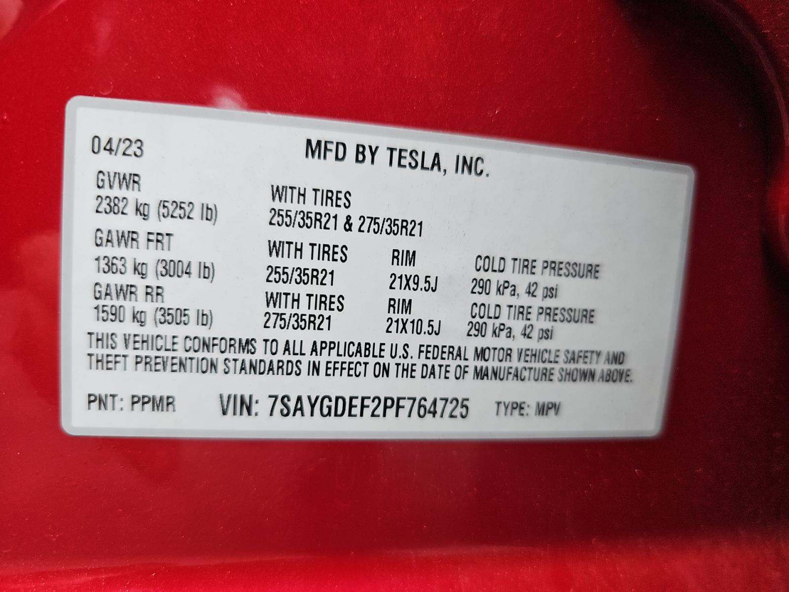 TESLA MODEL Y - 5