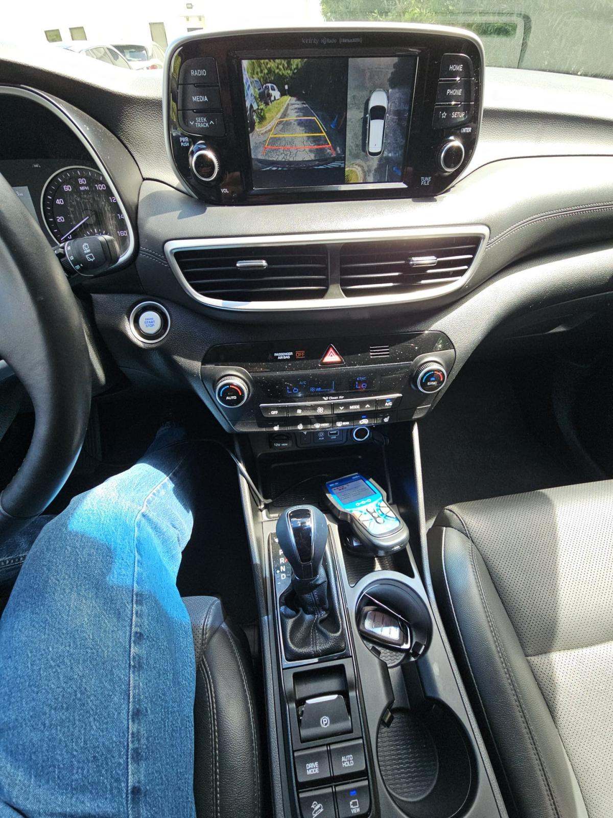 HYUNDAI LIMITED - 10