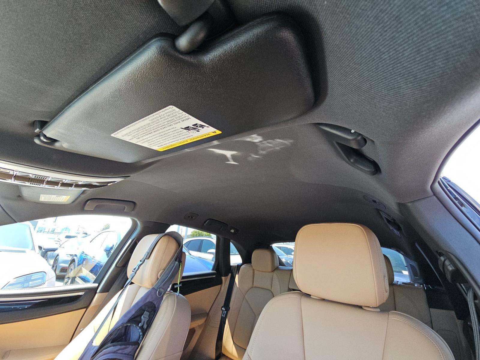 2025 Porsche Macan Base AWD