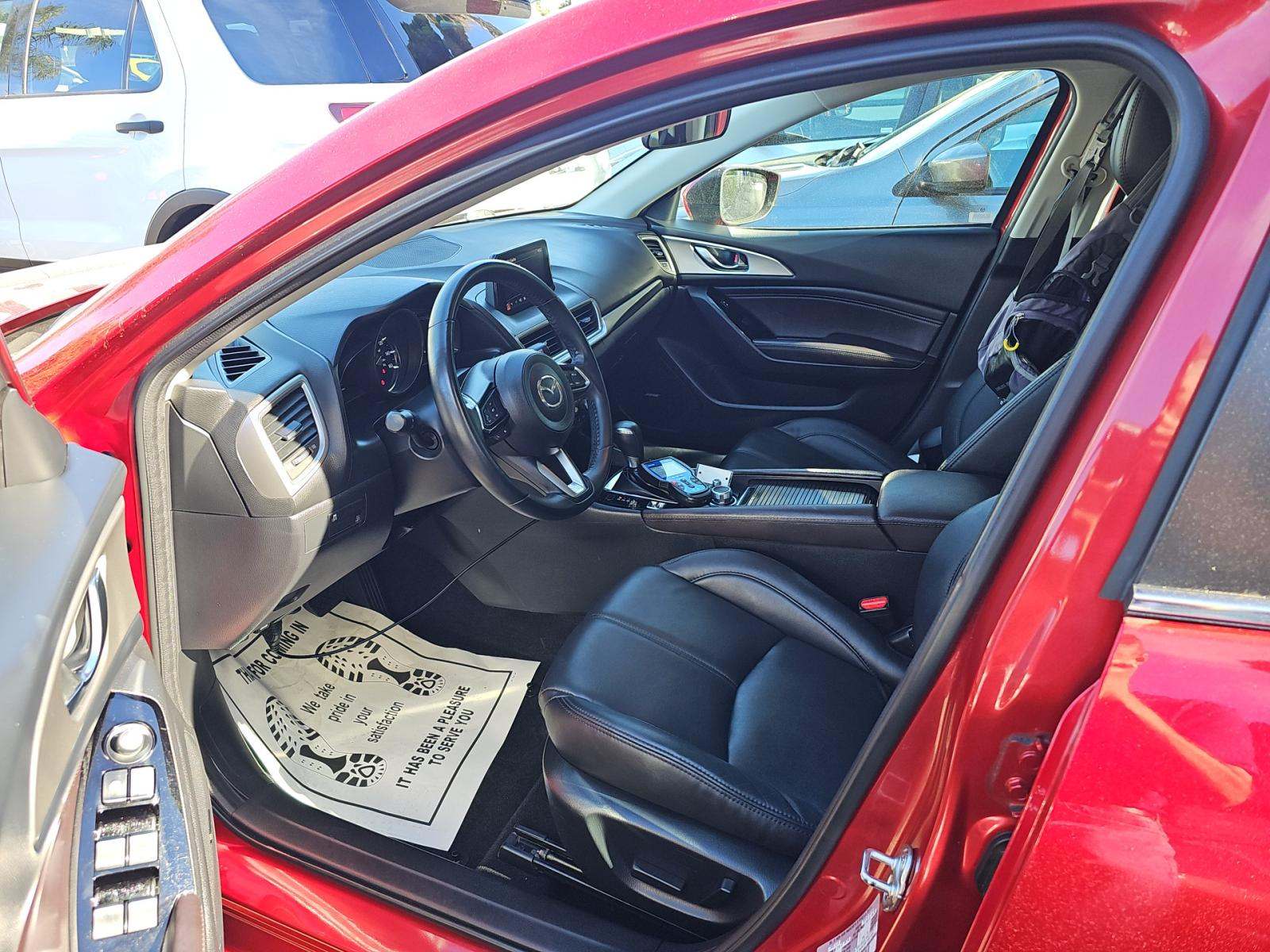 2018 MAZDA MAZDA3 Touring FWD