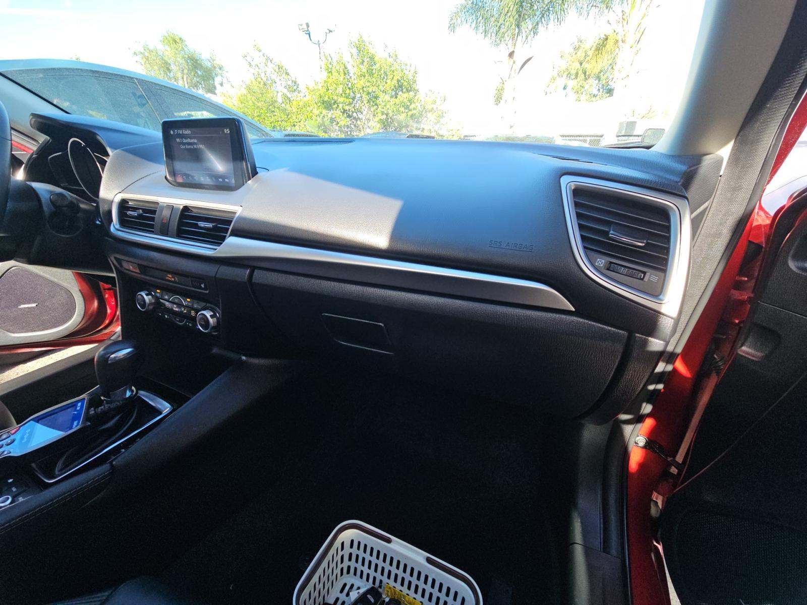 2018 MAZDA MAZDA3 Touring FWD