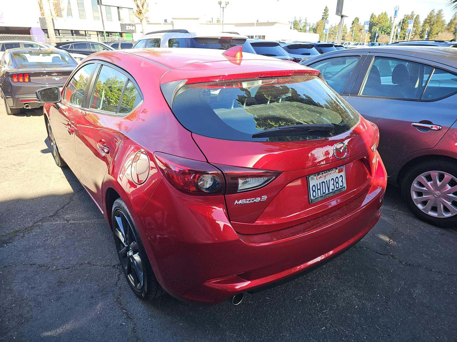 2018 MAZDA MAZDA3 Touring FWD