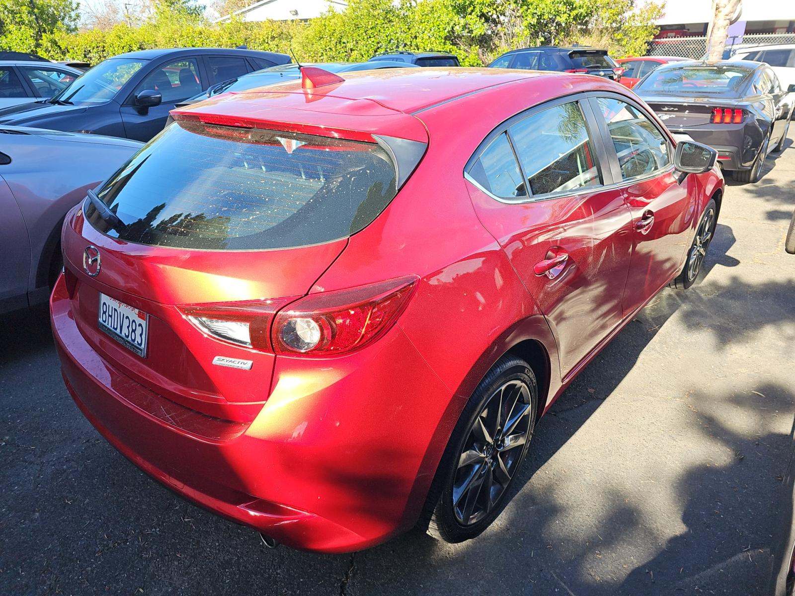 2018 MAZDA MAZDA3 Touring FWD