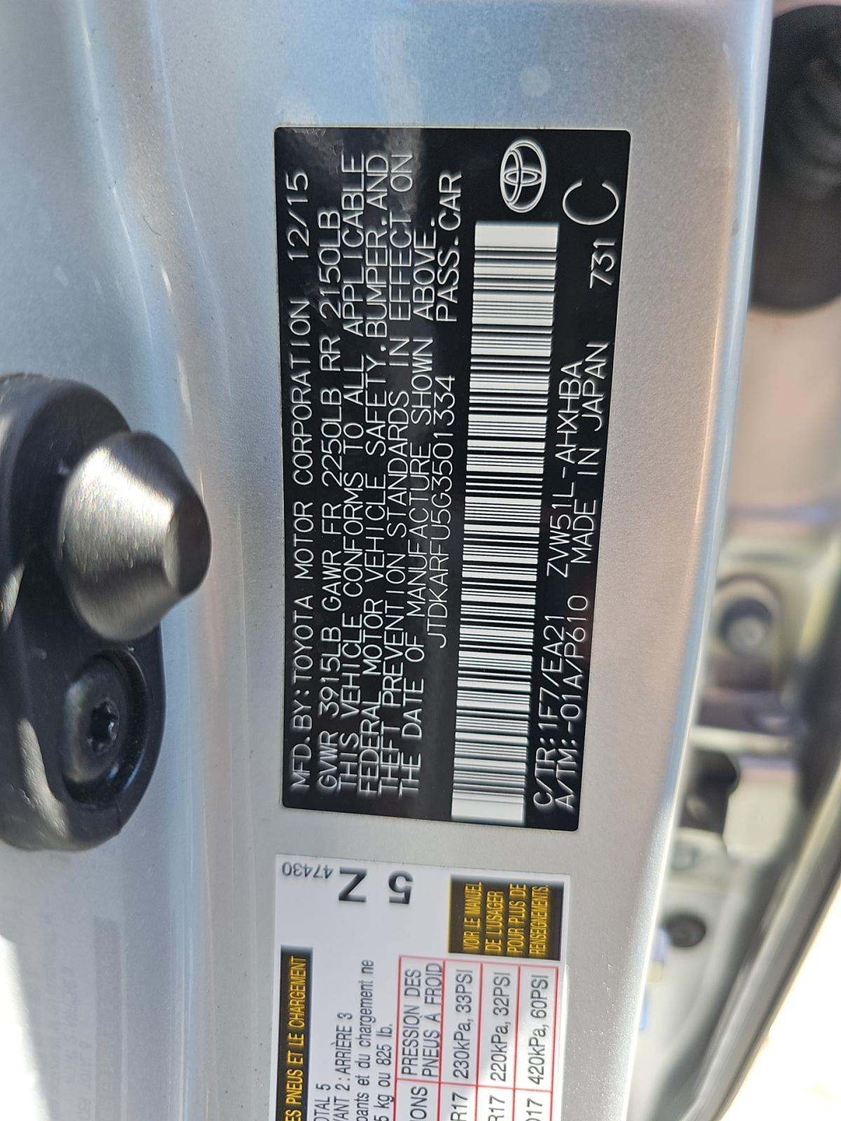 2016 Toyota Prius Three Touring FWD