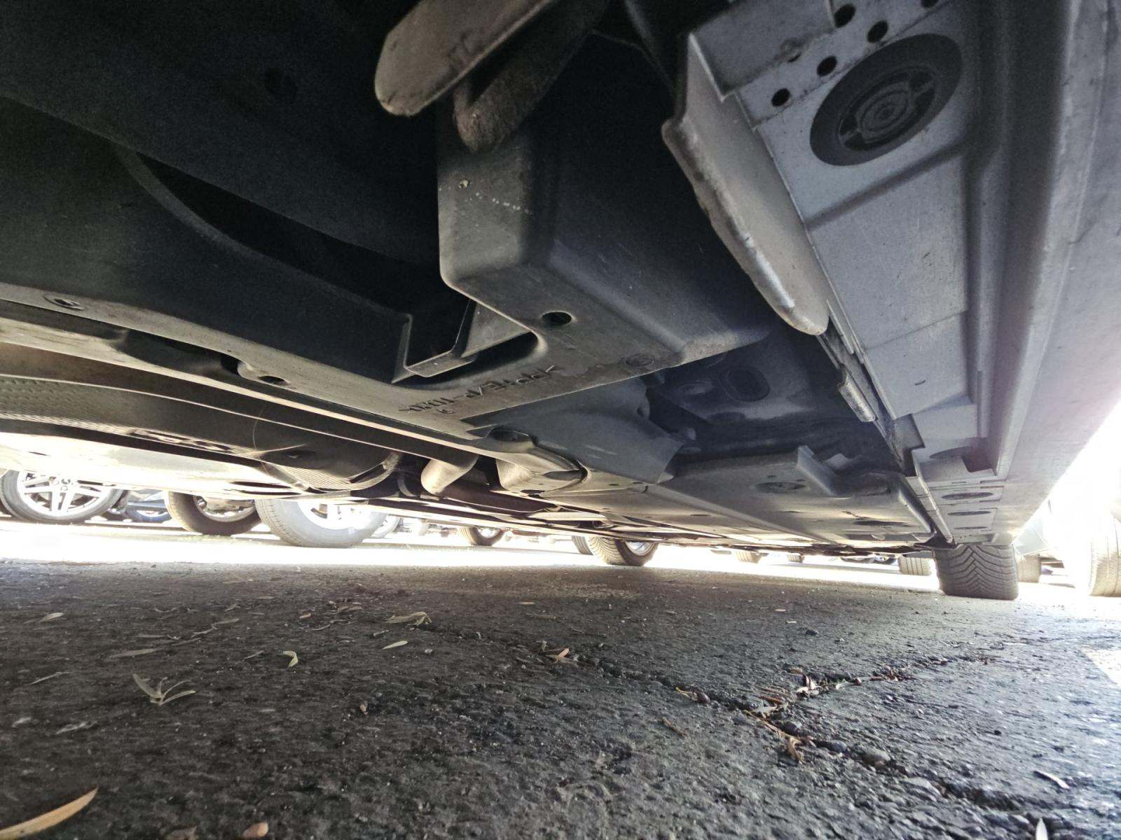 2016 Toyota Prius Three Touring FWD