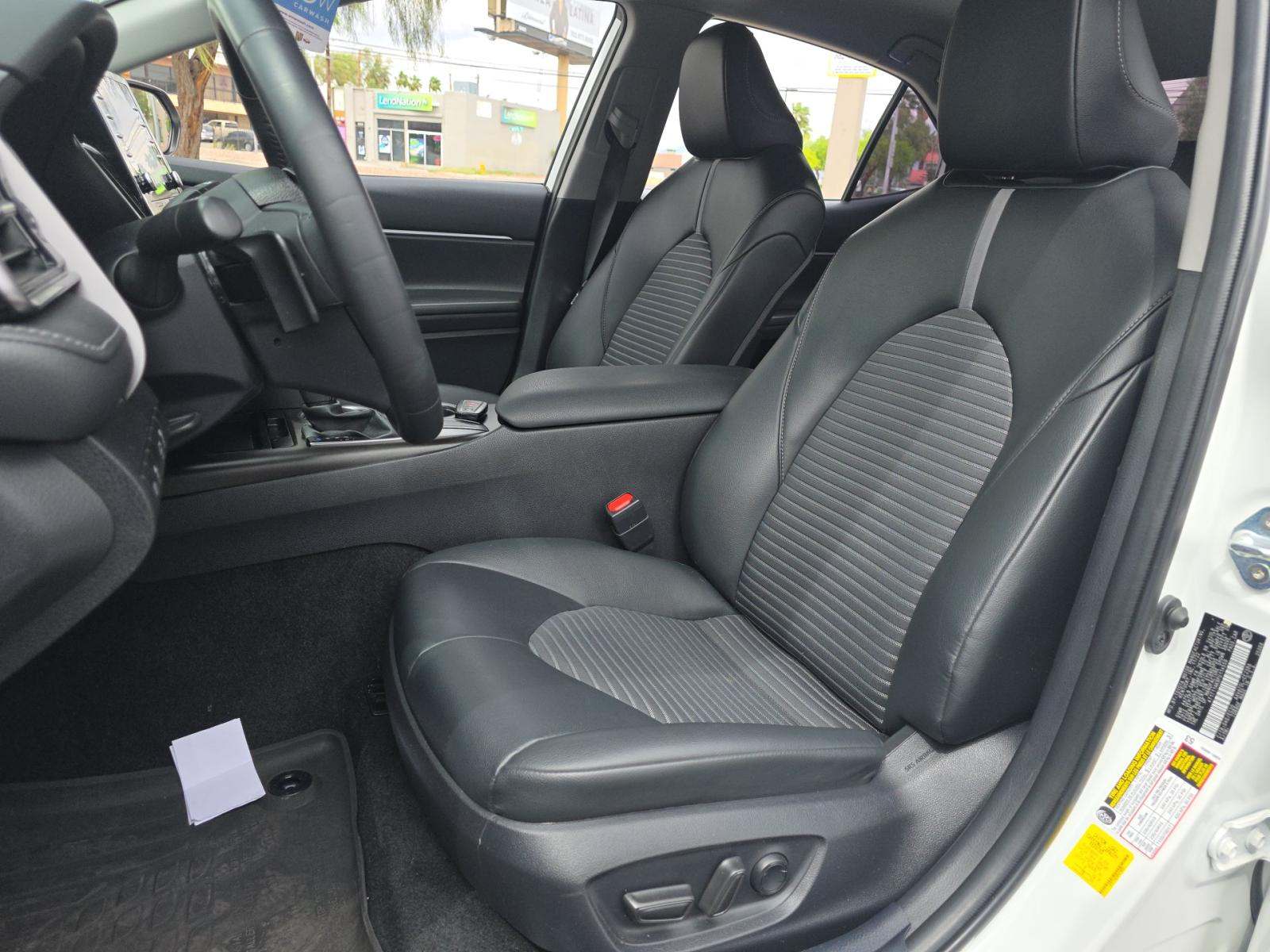 2023 Toyota Camry SE Nightshade FWD