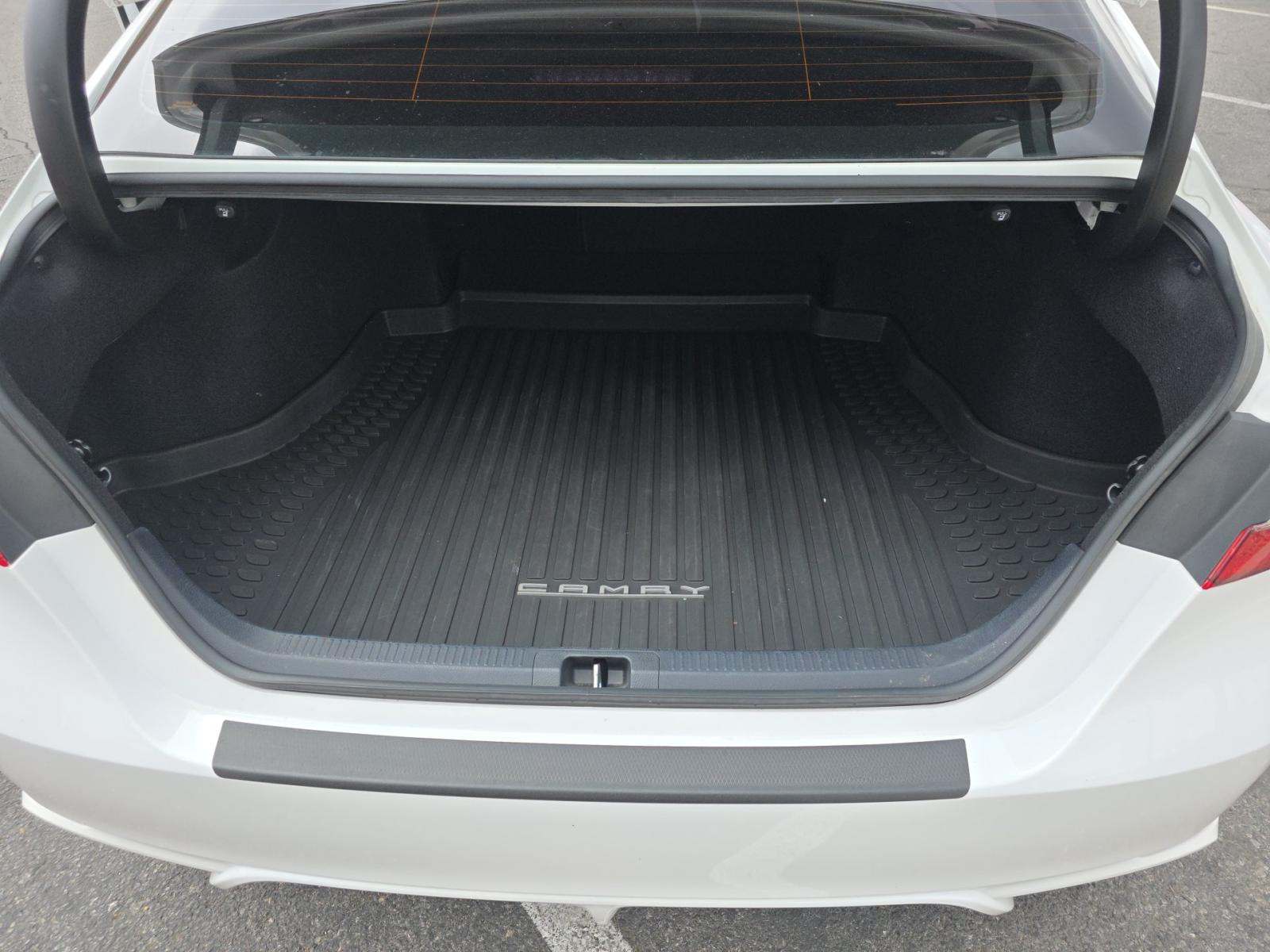 2023 Toyota Camry SE Nightshade FWD