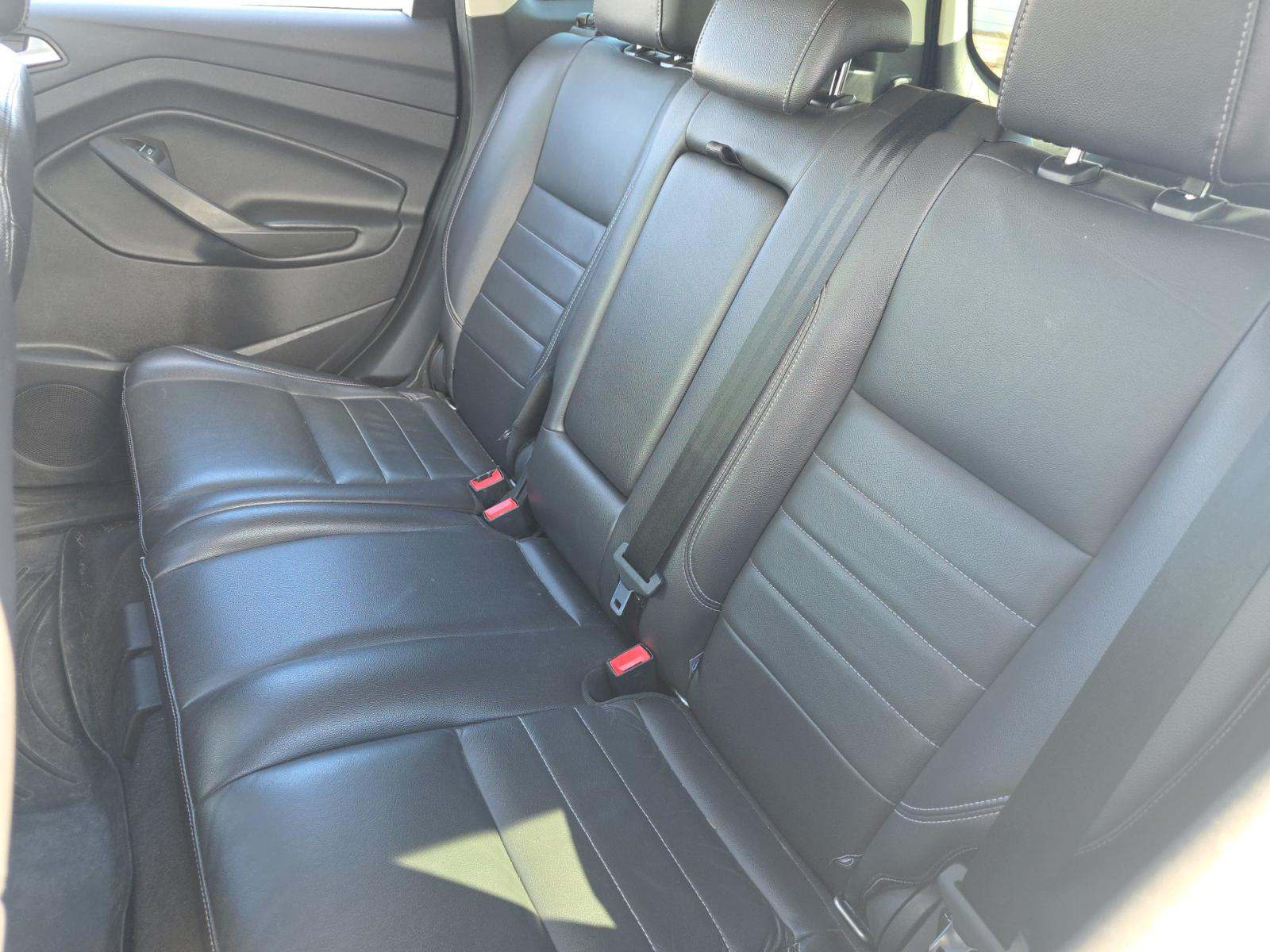 FORD ESCAPE - 9