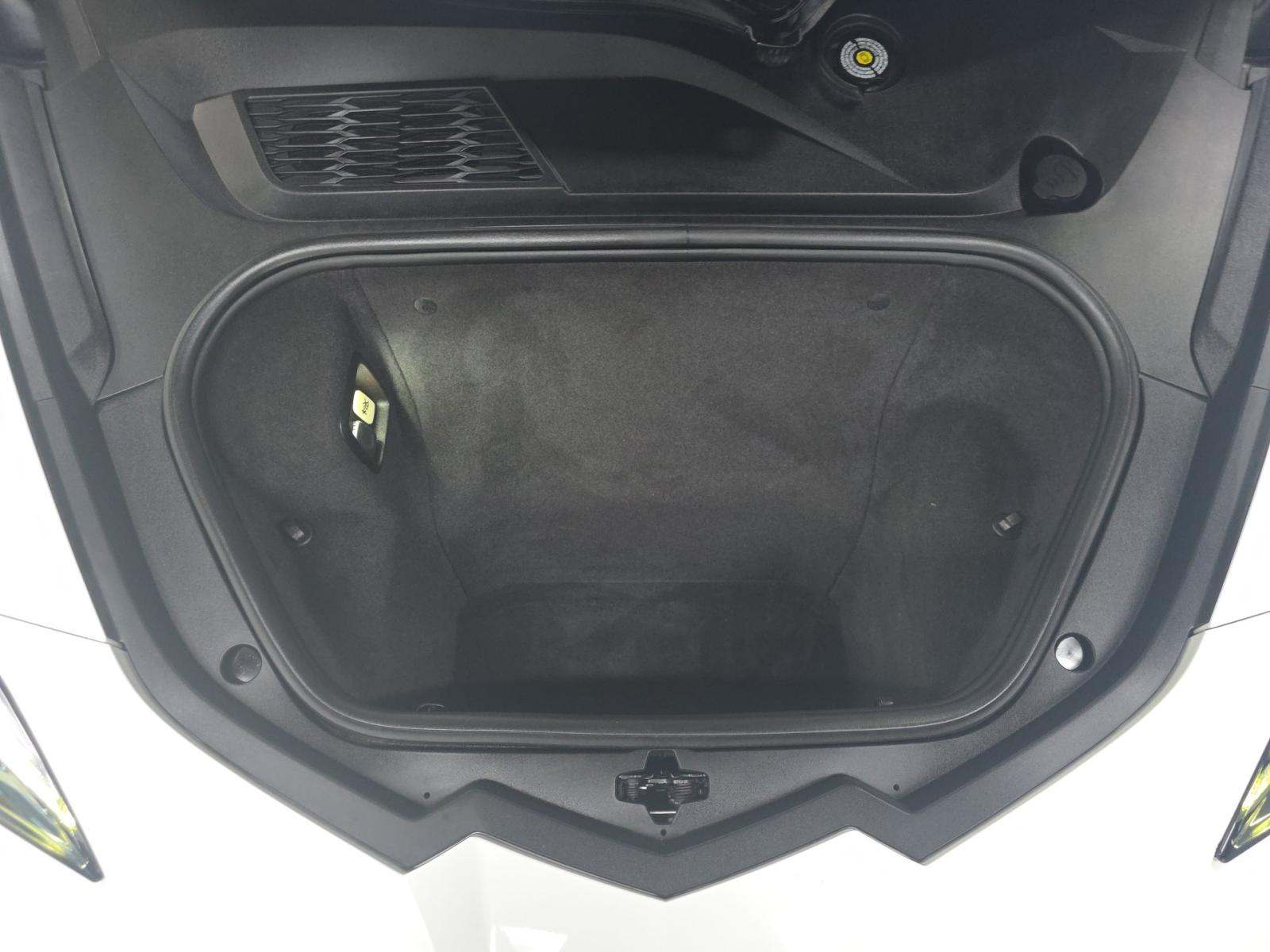 CHEVROLET CORVETTE - 10