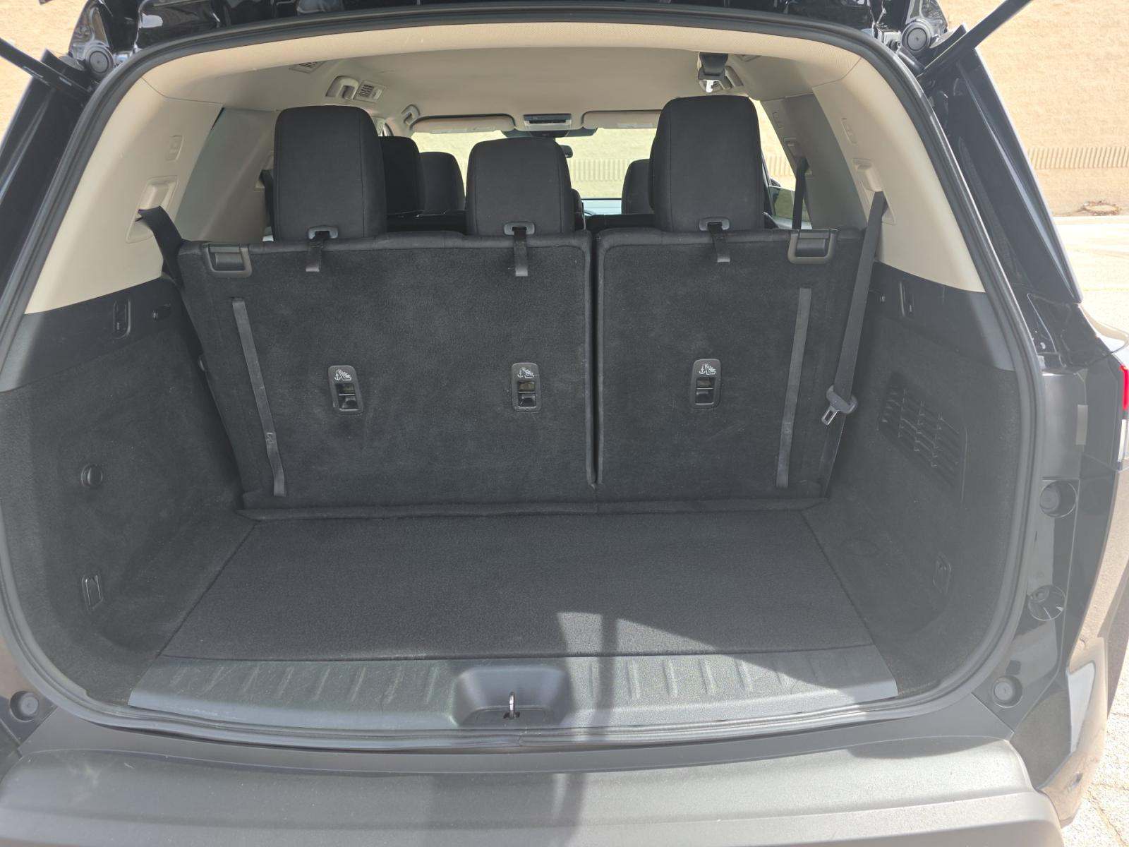 2022 Nissan Pathfinder SV FWD