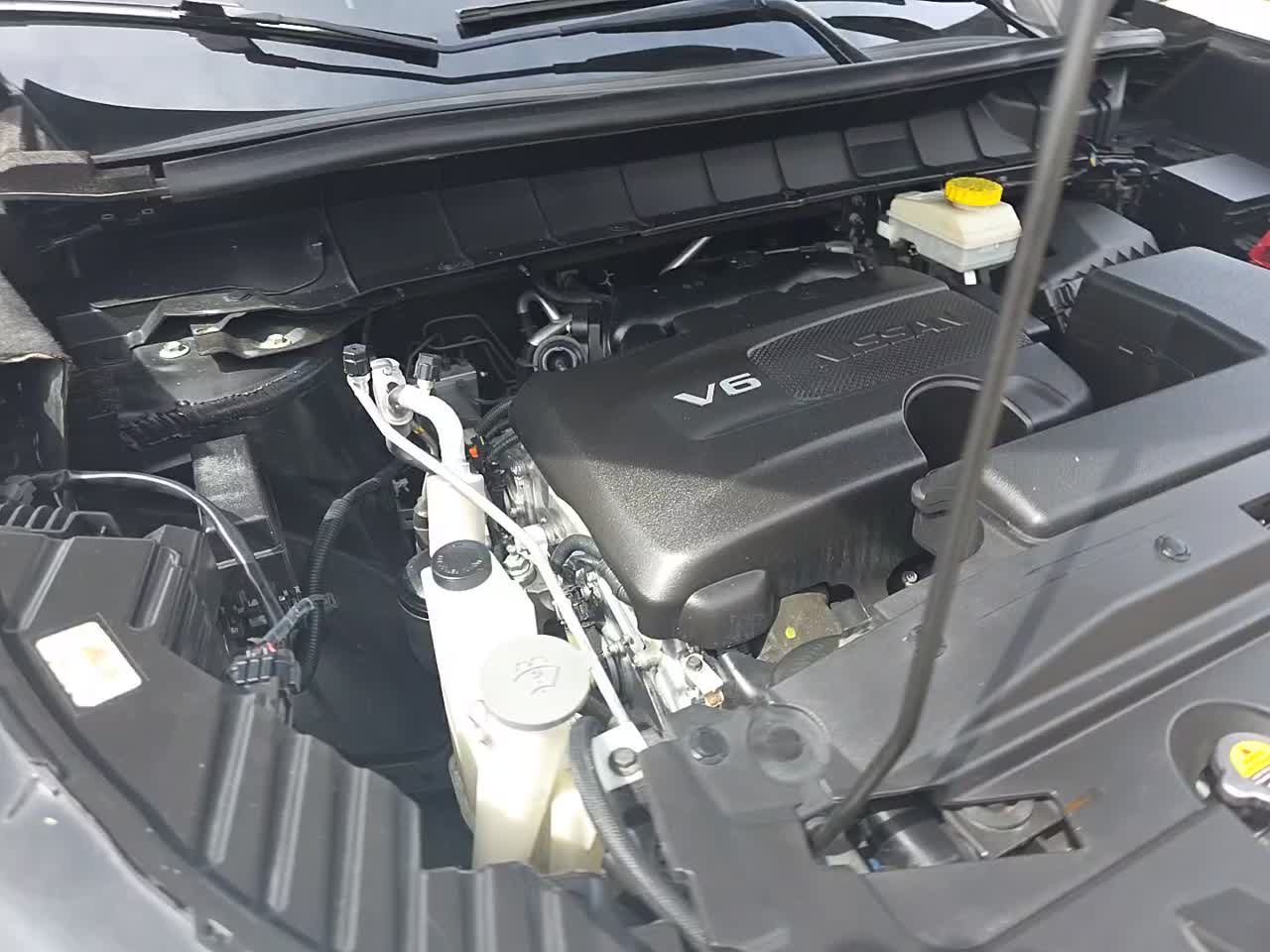 2022 Nissan Pathfinder SV FWD