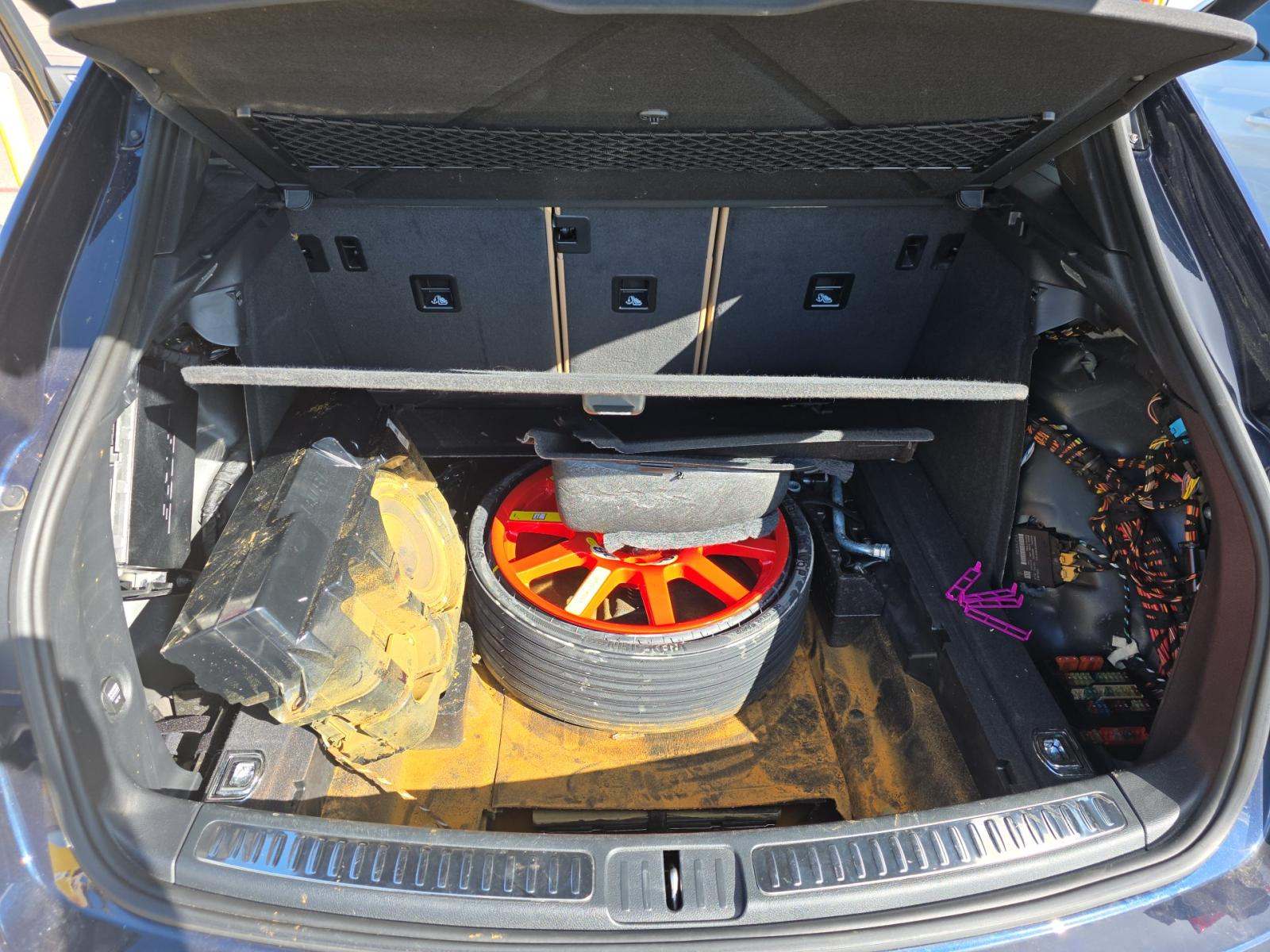 2020 Porsche Macan Base AWD