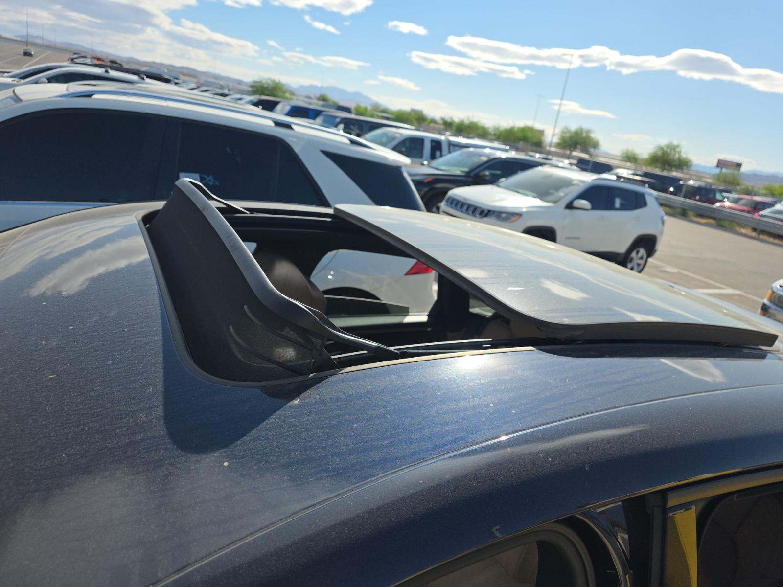 2020 Porsche Macan Base AWD