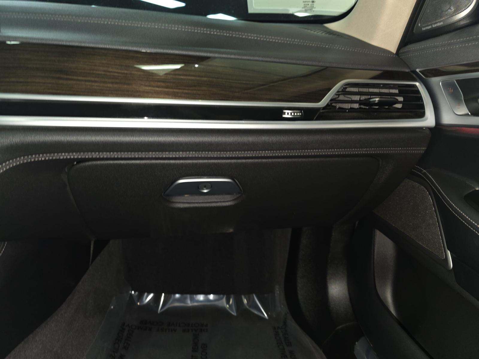 2020 BMW 7 Series 740i RWD