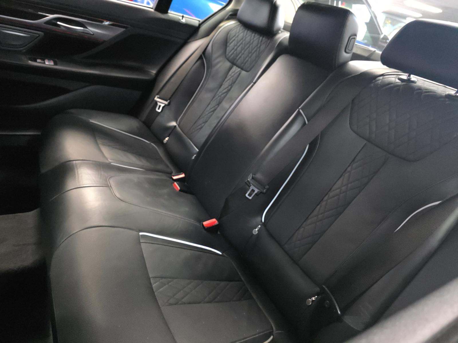 2020 BMW 7 Series 740i RWD