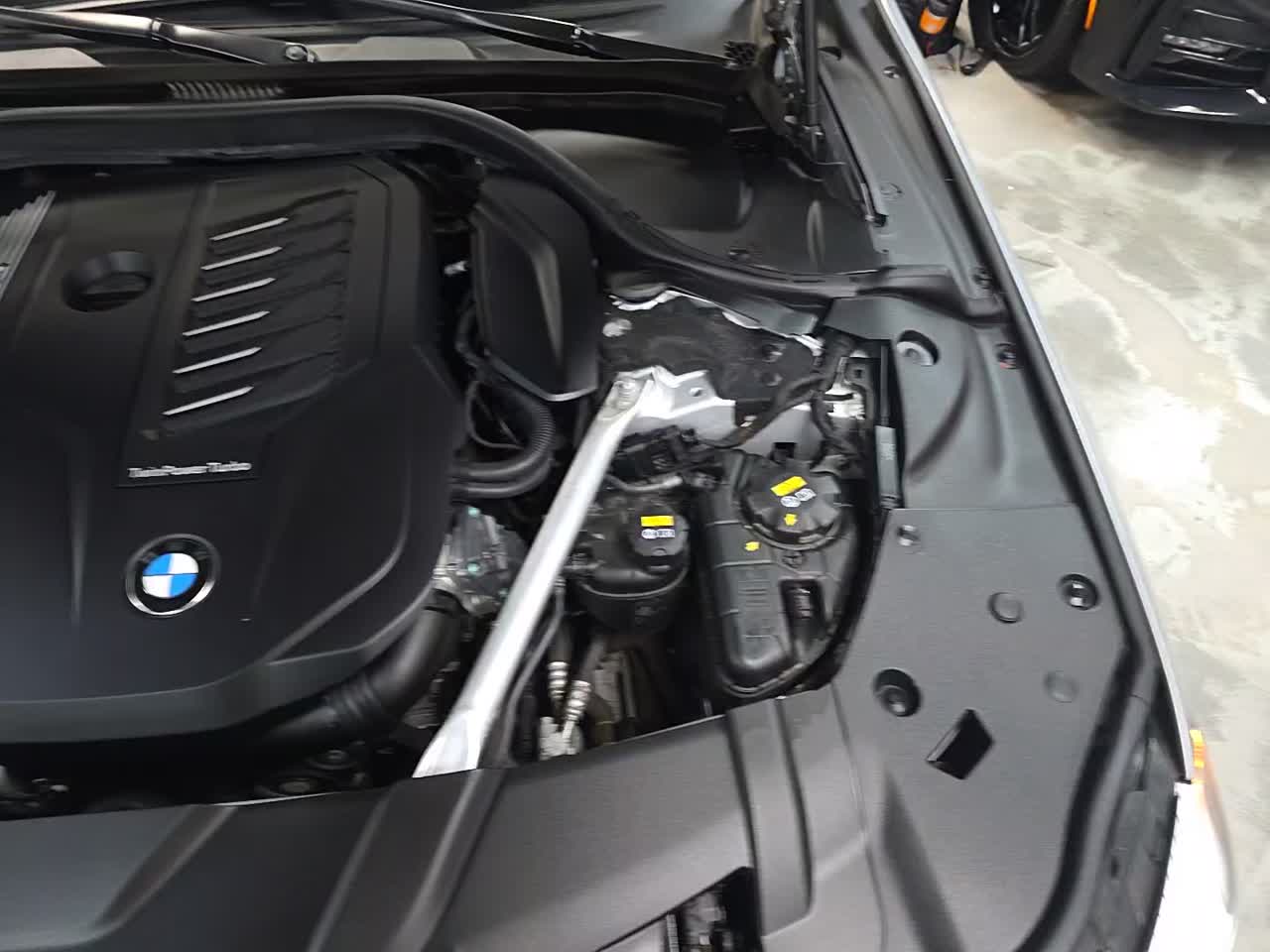 2020 BMW 7 Series 740i RWD