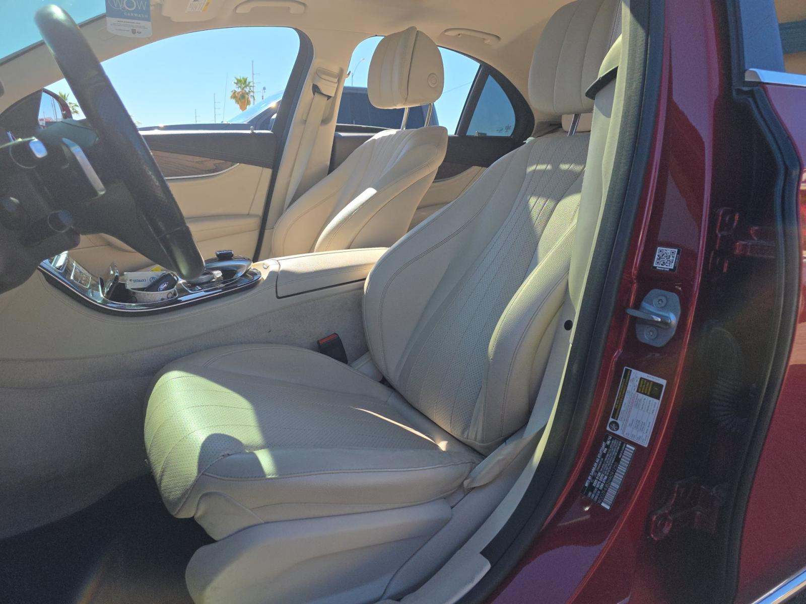MERCEDES-BENZ E-CLASS - 2