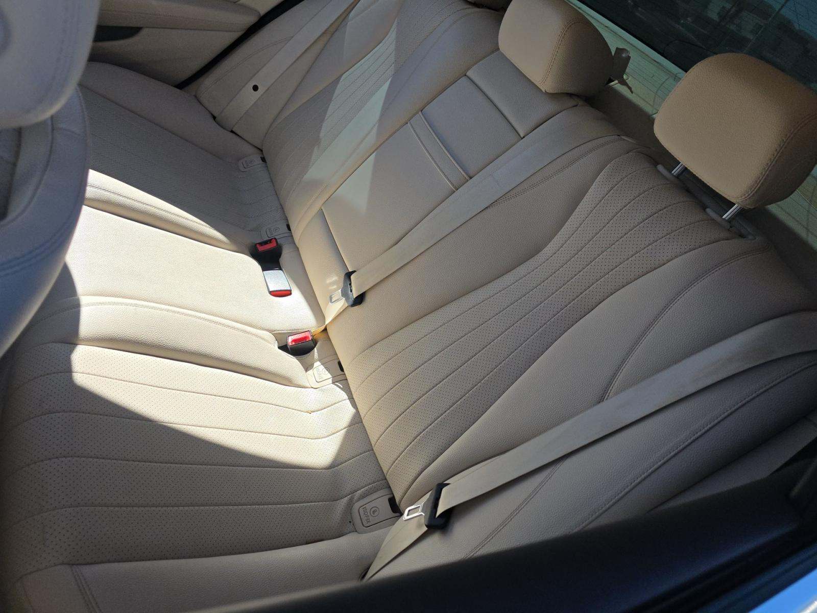 MERCEDES-BENZ E-CLASS - 9