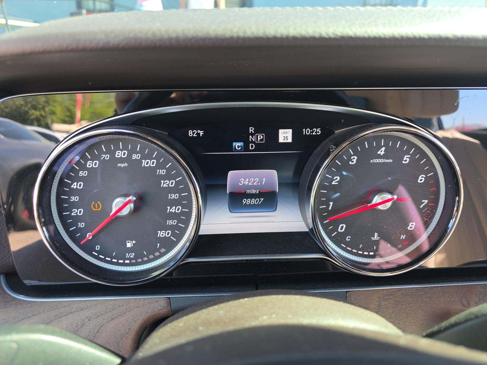 MERCEDES-BENZ E-CLASS - 5