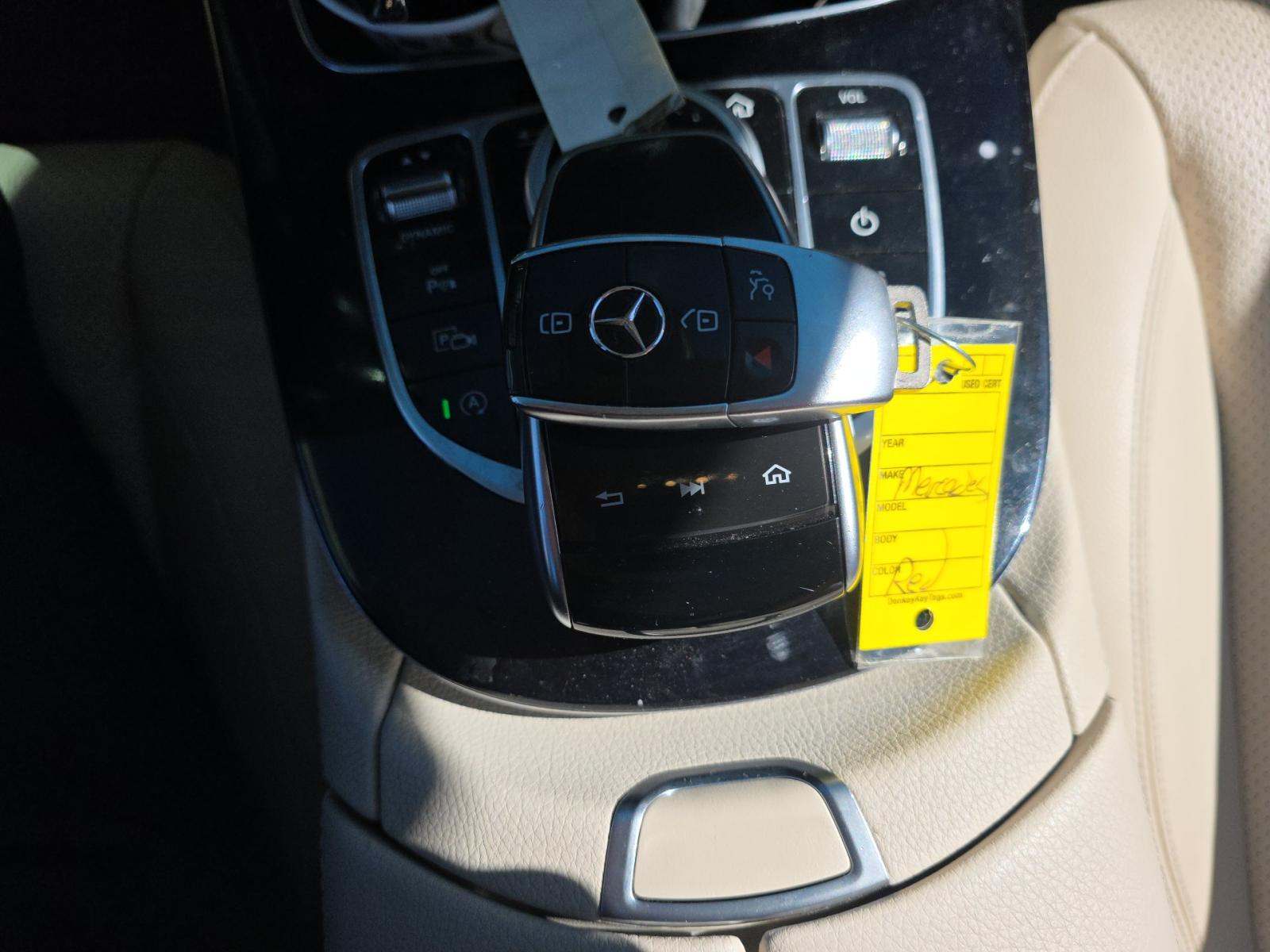 MERCEDES-BENZ E-CLASS - 4