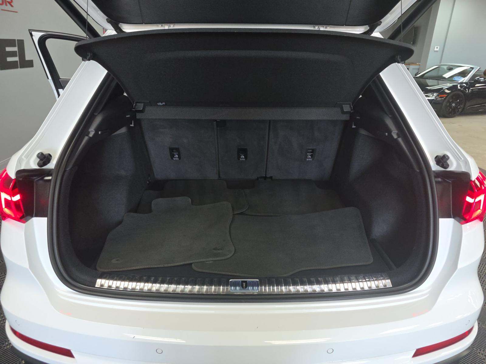 2022 Audi Q3 2.0T S line Premium AWD