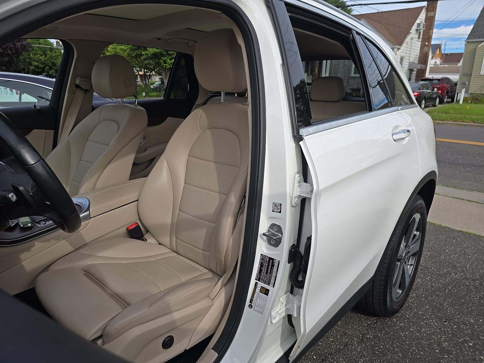 2021 Mercedes-Benz GLC GLC 300 AWD