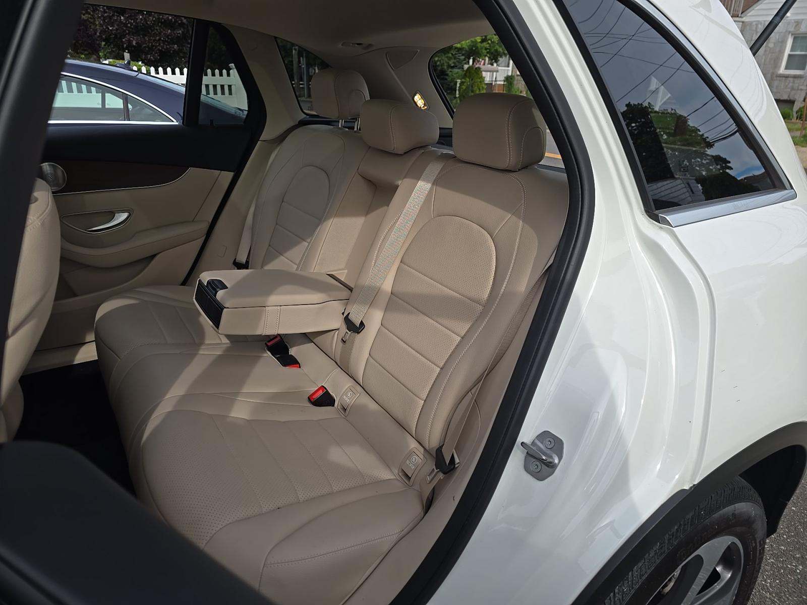 2021 Mercedes-Benz GLC GLC 300 AWD