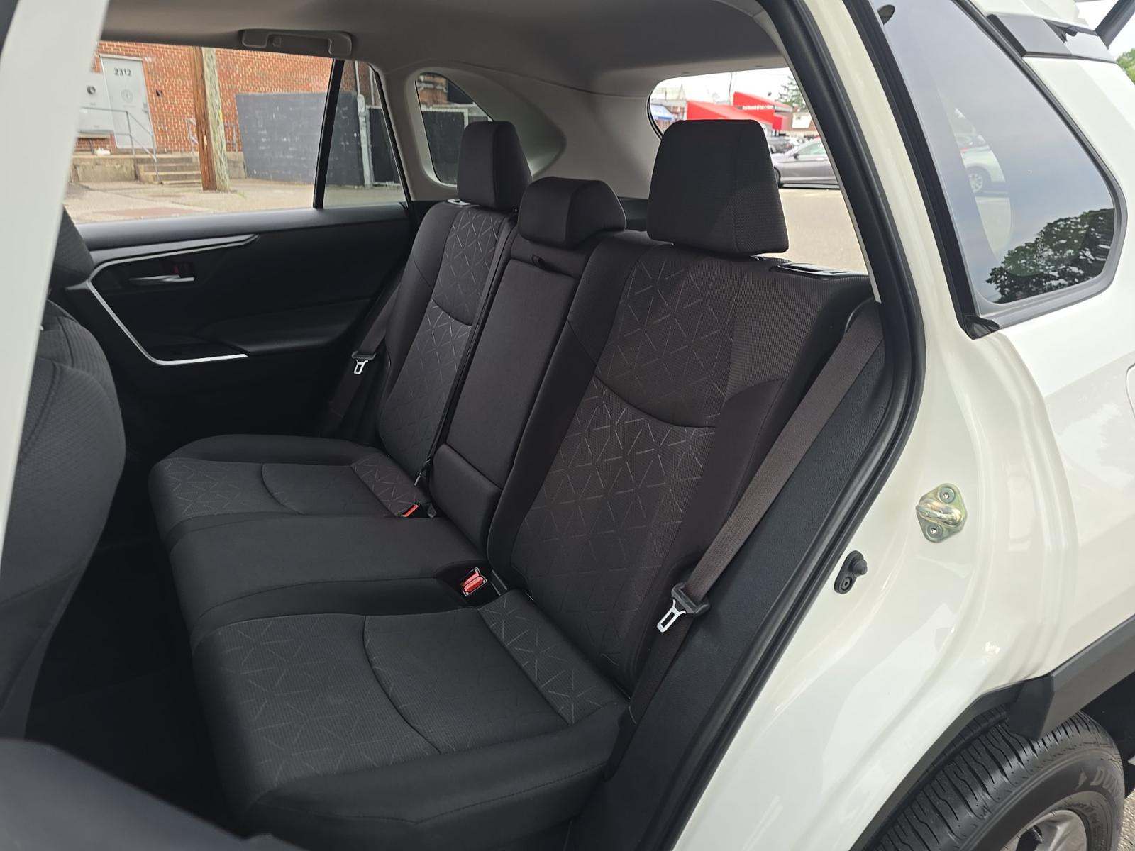 2025 Toyota RAV4 Hybrid XLE AWD