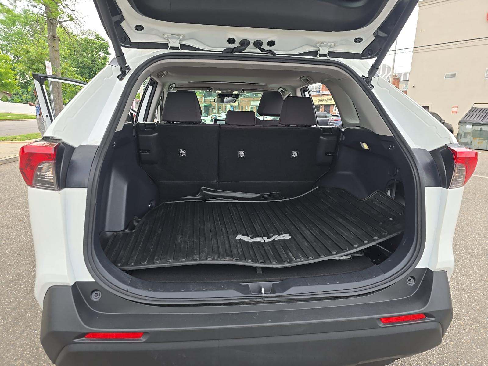 2025 Toyota RAV4 Hybrid XLE AWD