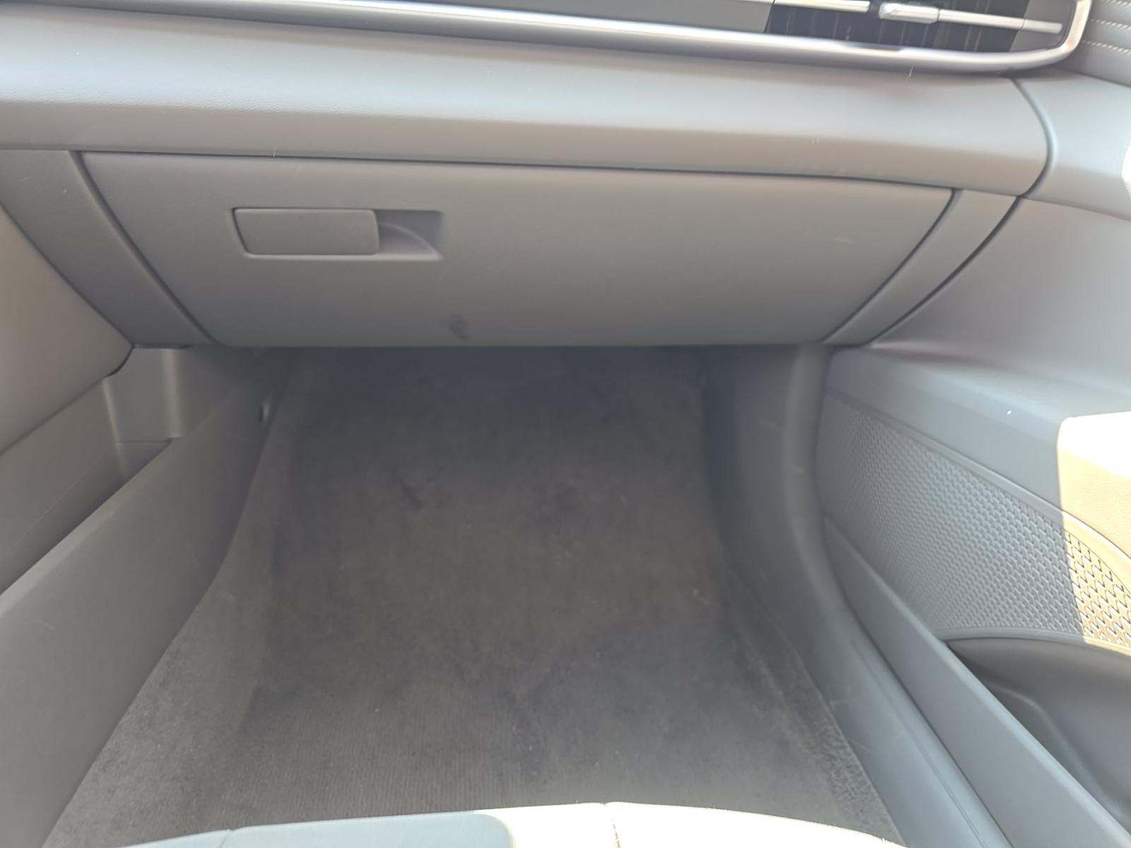2025 Hyundai Elantra SEL Convenience FWD