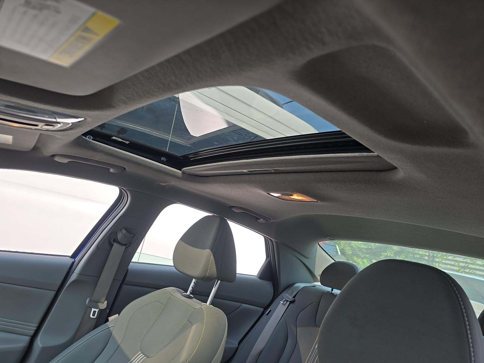 2025 Hyundai Elantra SEL Convenience FWD