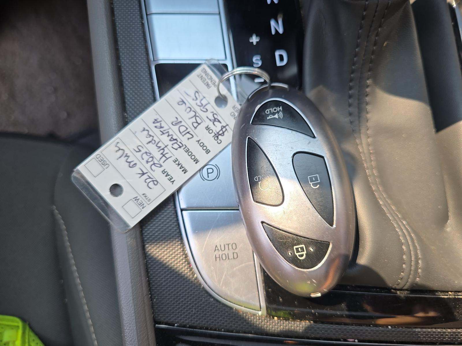 2025 Hyundai Elantra SEL Convenience FWD