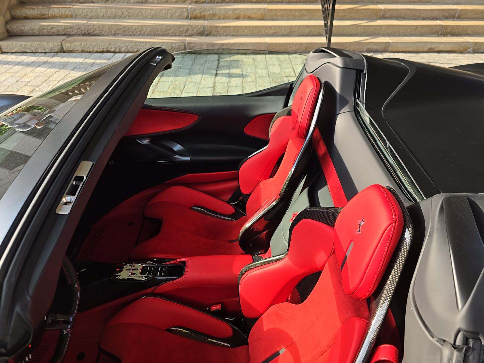 2024 Ferrari SF90 Spider Base AWD