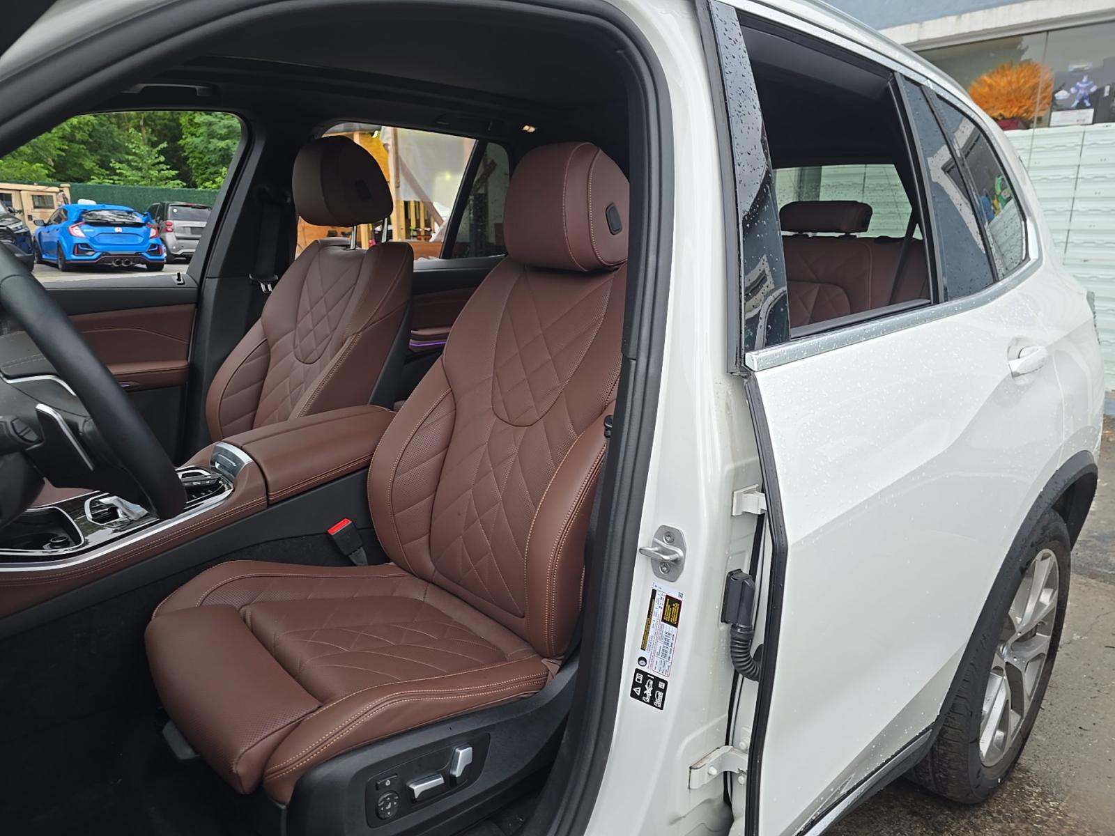 2025 BMW X5 xDrive40i AWD